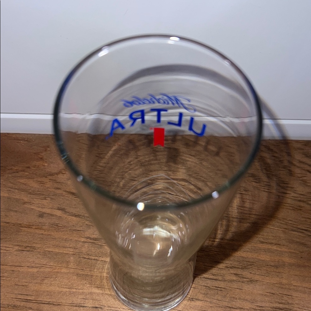 BNIB - Michelob Ultra Pint Glass Set - Picture 6 of 9